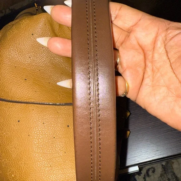 AUTH. LOUIS VUITTON MAHINA SERENE MM 2-Way Handbag/Shoulderbag-Caramel - Picture 8 of 14